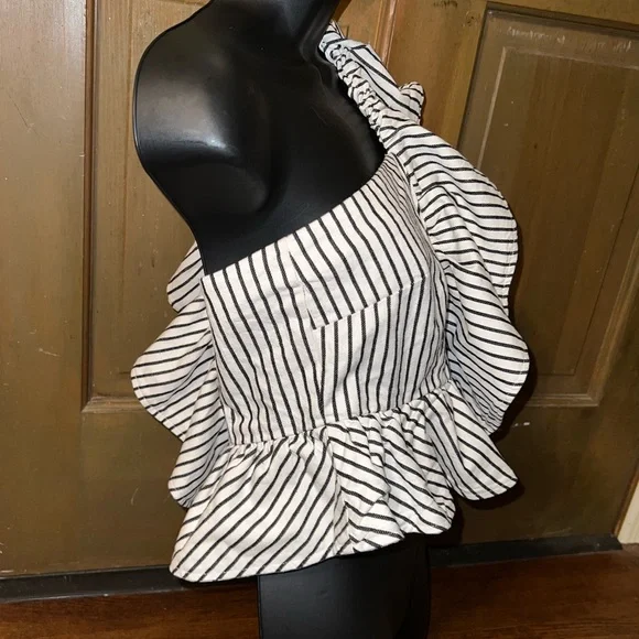NWT Future Collective Black White Striped One-Shoulder Ruffle Top Size S - Picture 4 of 12